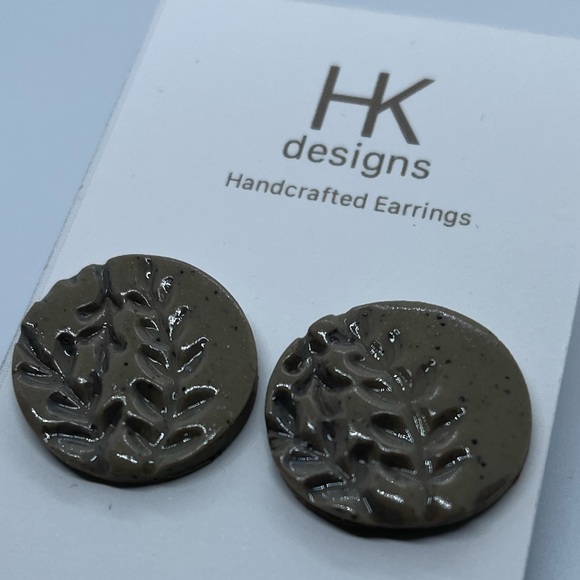 Handmade Clay Studs - Picture 5 of 10